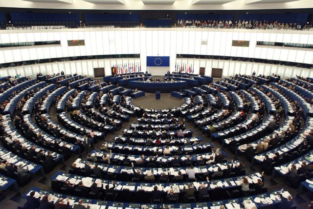 Sobirania i crisi, eixos de la campanya dels comicis al Parlament Europeu
