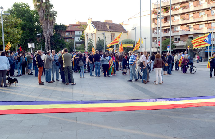 Tricolors i estelades onegen juntes per la República