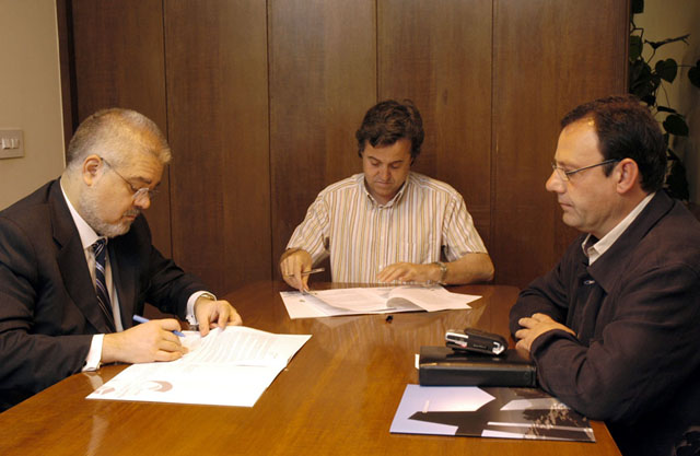 Ajuntament i UB signen un conveni de pràctiques per estudiants del  Màster en Gestió i Resolució de Conflictes