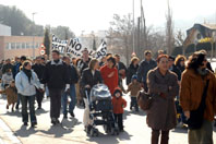 La manifestació contra la ubicació del CAS acaba amb crítiques a la comissió