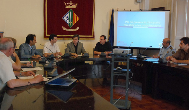 Cerdanyola acull la presentació del Pla de Prevenció d’Incendis per Urbanitzacions de la Diputació
