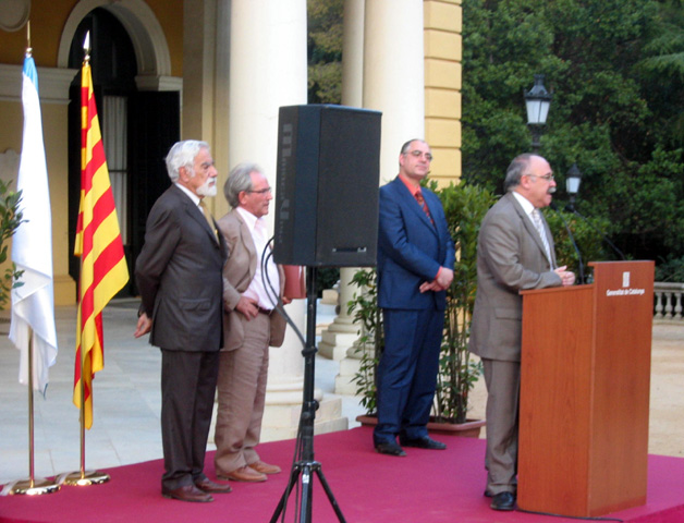 La Irmandade O Botafumeiro participa a la recepció oficial de la Generalitat a la comunitat gallega