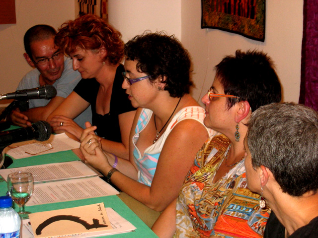 Dones de Negre, un col.lectiu contra l'oblit: 'No en el nostre nom'