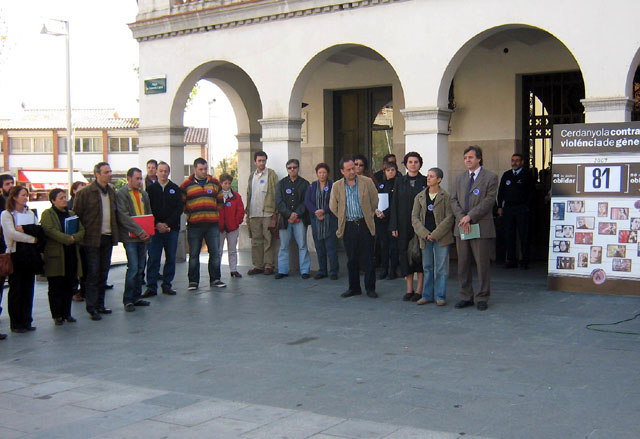 Nova concentració de rebuig contra la violència de gènere