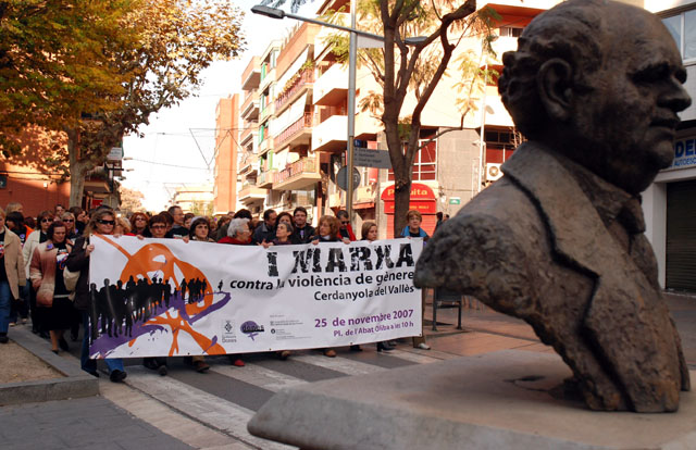Cerdanyola repren avui la mobilització contra la violència masclista