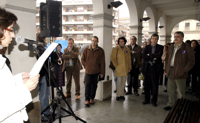 Cerdanyola torna a mobilitzar-se contra la violència de gènere