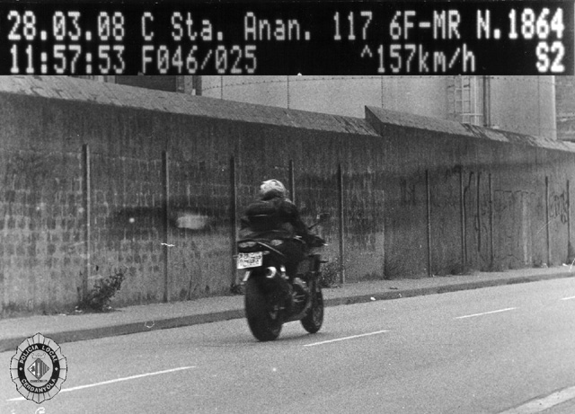 Sancionat un motorista que circulava a 157 Km/h pel casc urbà de Cerdanyola
