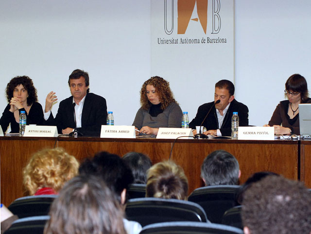 L'alcalde demana suport per a que els immigrants siguin membres de la comunitat de ple dret