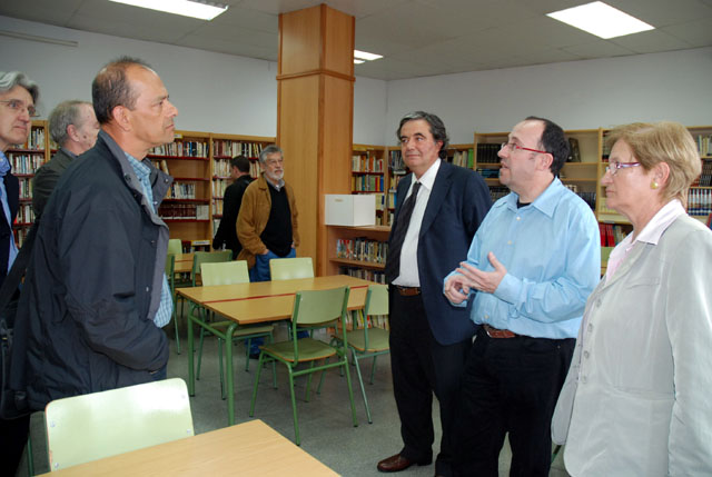L'IES Jaume Mimó inaugura nova biblioteca i millores als accessos i les dependències de laboratori