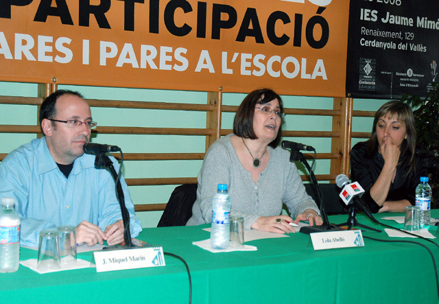 La presidenta de la Confederació Espanyola de Pares d'Alumnes recorda que tota la societat educa als infants