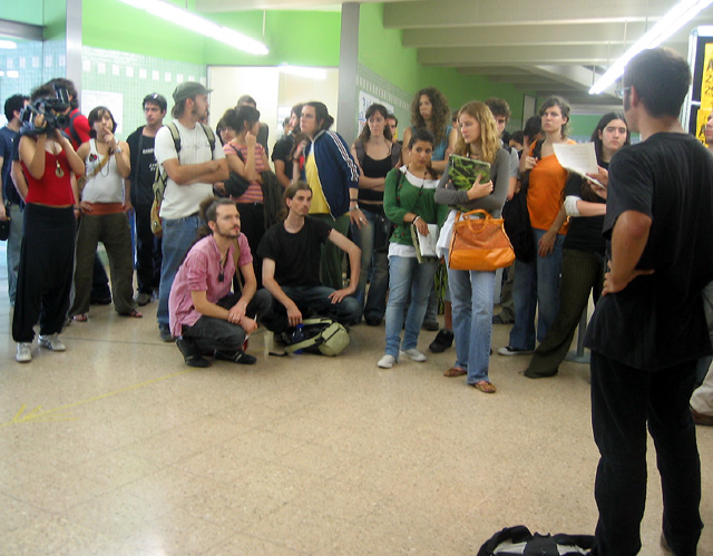Els estudiants expedientats de la UAB presenten al·legacions