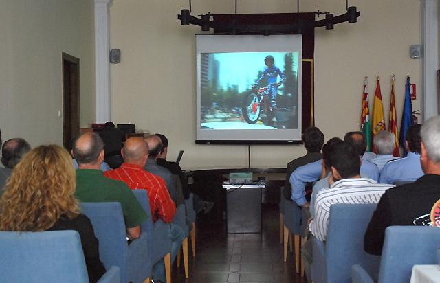 La Policia Local presenta un video de la Tarda Infantil