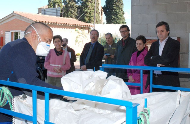 La deixalleria obre el servei de recollida de material d'amiant domèstic