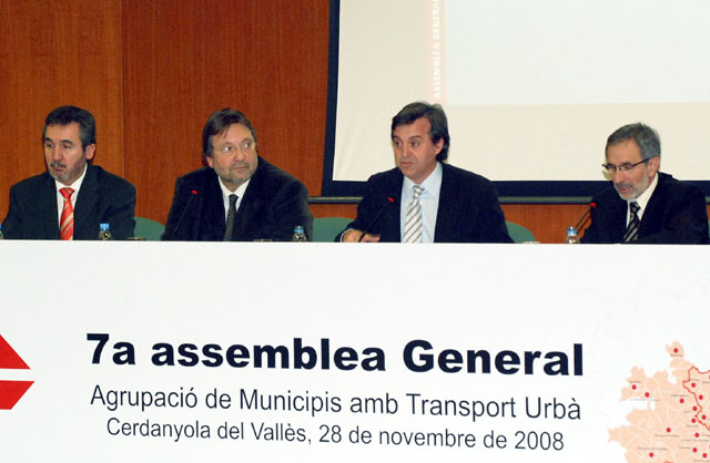 El carril per autobús i cotxes amb alta ocupació de la C58 s'ha començat a construir
