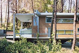 Les cases M & M de Bellaterra, seleccionades pel premi Mies van der Rohe