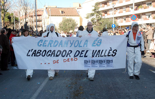 La plataforma contra els abocadors reclama el buidat total de Can Planas