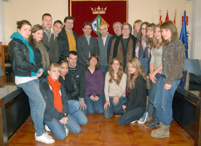 Alumnes suïsos en intercanvi amb l’IES Gorgs visiten l’Ajuntament