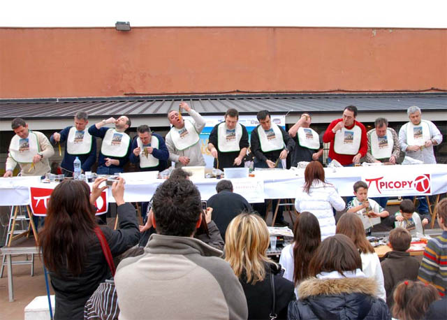 Gerard Castro guanya el primer concurs de calçots de Montflorit