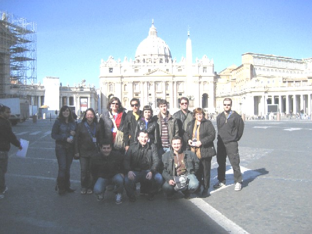 Alumnes de l’IES Jaume Mimó realitzen un curs de gestió de mercaderies portuàries entre Barcelona i Roma