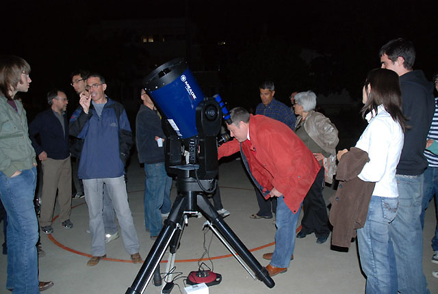 Nova sessió d'observació de cel a l'IES Forat del Vent