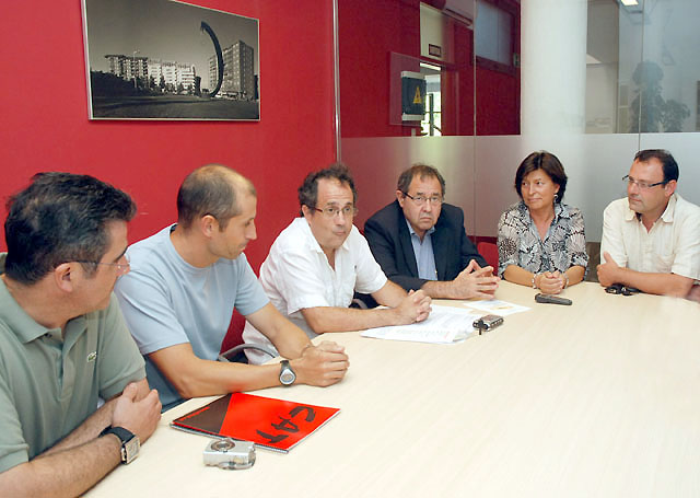 FADAM rep una donació dels Mossos d'Esquadra que destinarà al servei d'Oncologia Pediàtrica de la Vall d'Hebron