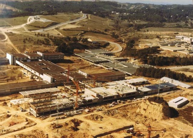 La UAB recorda els seus 40 anys de vida en una exposició