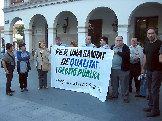 La Plataforma en Defensa de la Sanitat Pública reclama la convocatòria del Consell Municipal de Salut