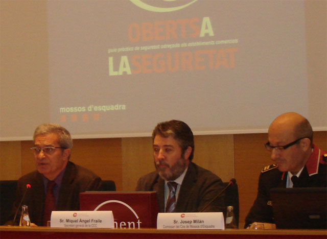 Mossos d'Esquadra i comerciants editen una guia de seguretat per als botiguers