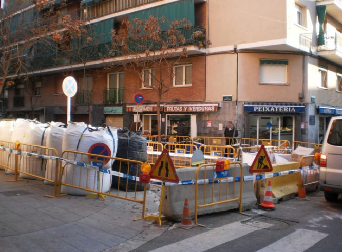 S'inicien els treballs de reparació del pont d’accés a Badia