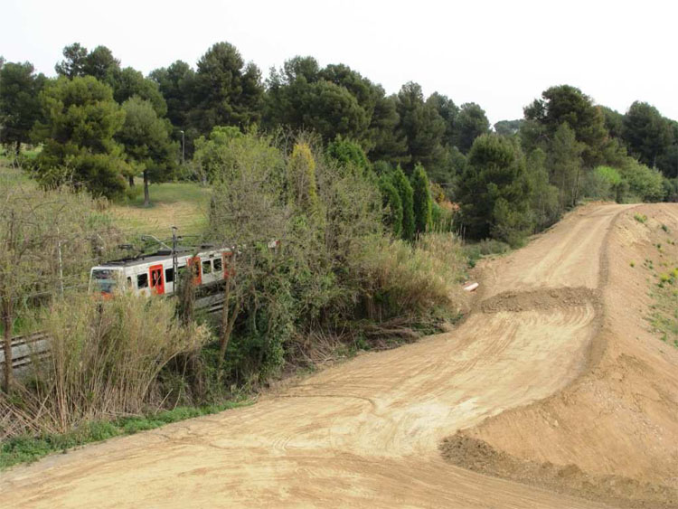 La plataforma de Can Fatjó, preocupada pel possible efecte sobre les vies de FGC