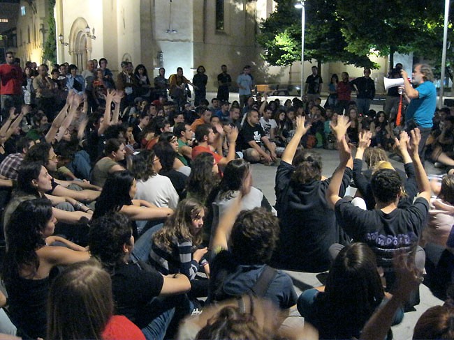 La plataforma Los Lunes al Sol dóna suport al 15-M
