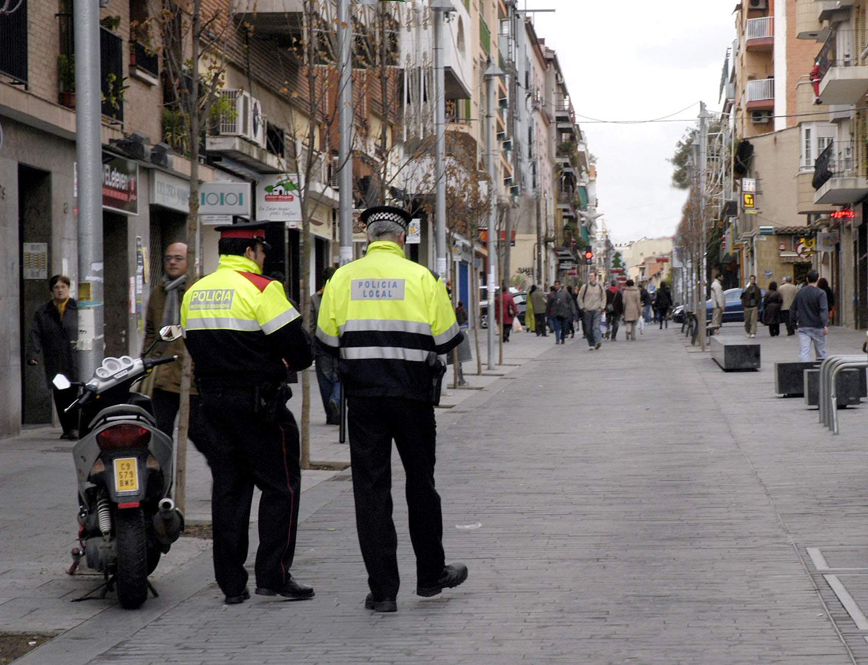La Policia de proximitat reprèn el patrullatge pels eixos comercials de la ciutat