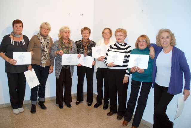 Més d'un centenar de persones grans s'alfabetitzen digitalment