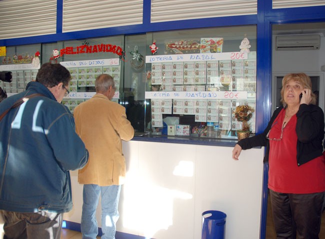 El tercer i un cinquè premi de la loteria de Nadal tornen a caure a Cerdanyola