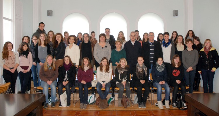 L’alcaldessa rep un grup d’estudiants suïssos d’intercanvi acadèmic