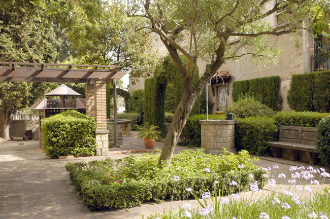 La ciutadania fa seus els jardins de Ca n’Ortadó 