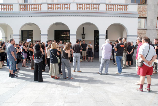 Continuen els Divendres Negres a l'Ajuntament