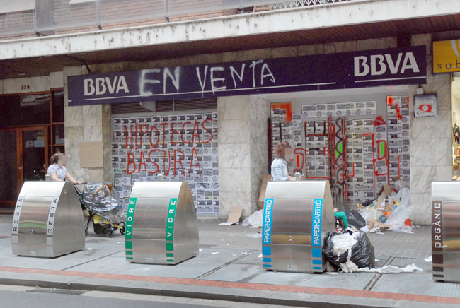 Els Afectats per la Hipoteca donen una treva a les protestes davant les entitats financeres 