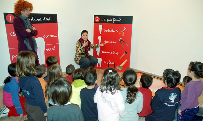 L’Ateneu acull l’exposició Siguem amics de les dents