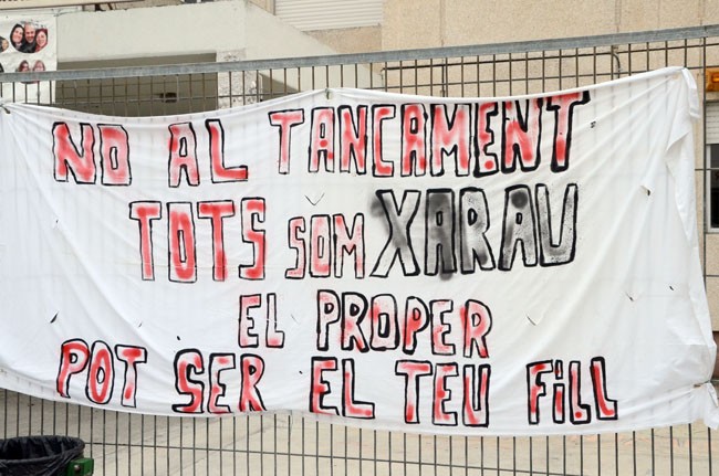 L'escola Xarau comença les mobilitzacions en defensa del manteniment del centre