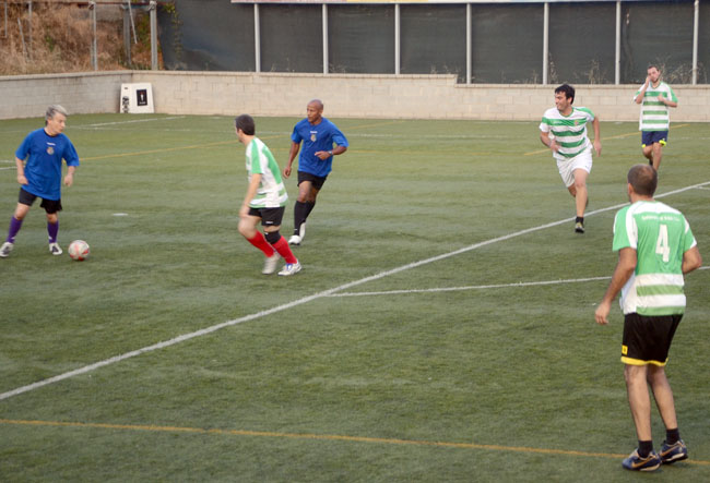 La II edició de la Solidaris Cup recull més de 200 quilos d'aliments