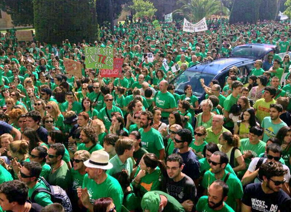 Compromís i ERC ajuden a la caixa de resistència dels docents balears