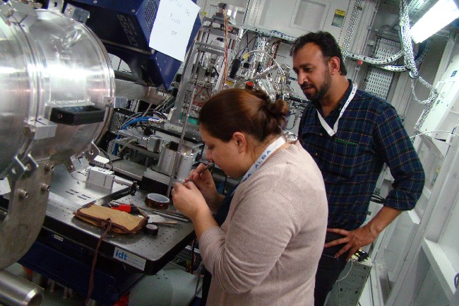 El sincrotró analitza materials per restaurar ossos fracturats