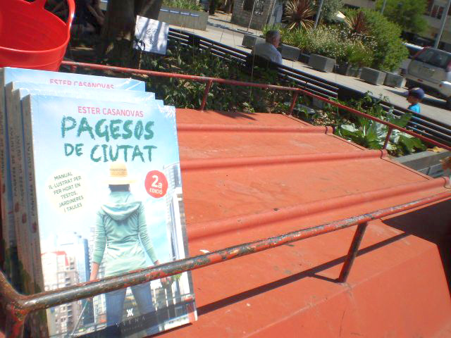 'Pagesos de ciutat' demostra que és fàcil tenir un hort al balcó