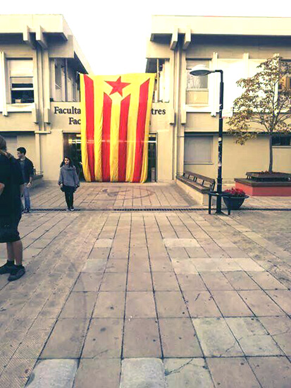 Els estudiants de la UAB se sumen a la vaga de 48h en defensa de la consulta del 9N