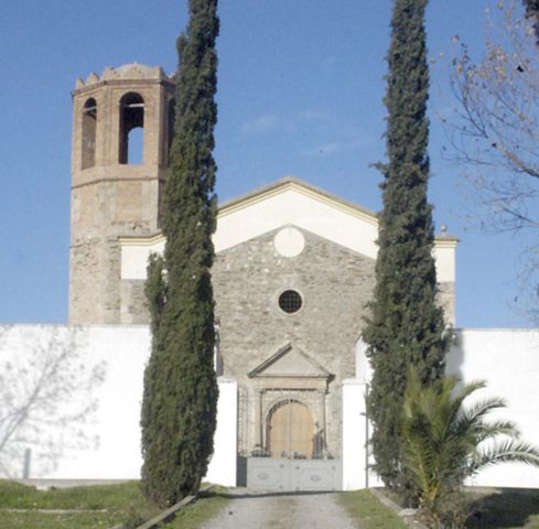 Establerts els serveis especials al cementiri amb motiu de Tots Sants 