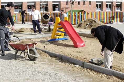 Bona participació a la jornada de bricolatge del col.legi Fontetes
