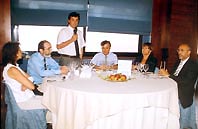 El conseller Solà dina amb els empresaris locals per demanar més inversió en R+D