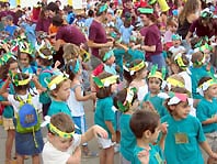 Festa al Ceip Serraparera per acomiadar el primer torn dels casals d'estiu