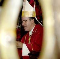 El bisbe de Terrassa pren posessió amb una catedral plena a vessar
